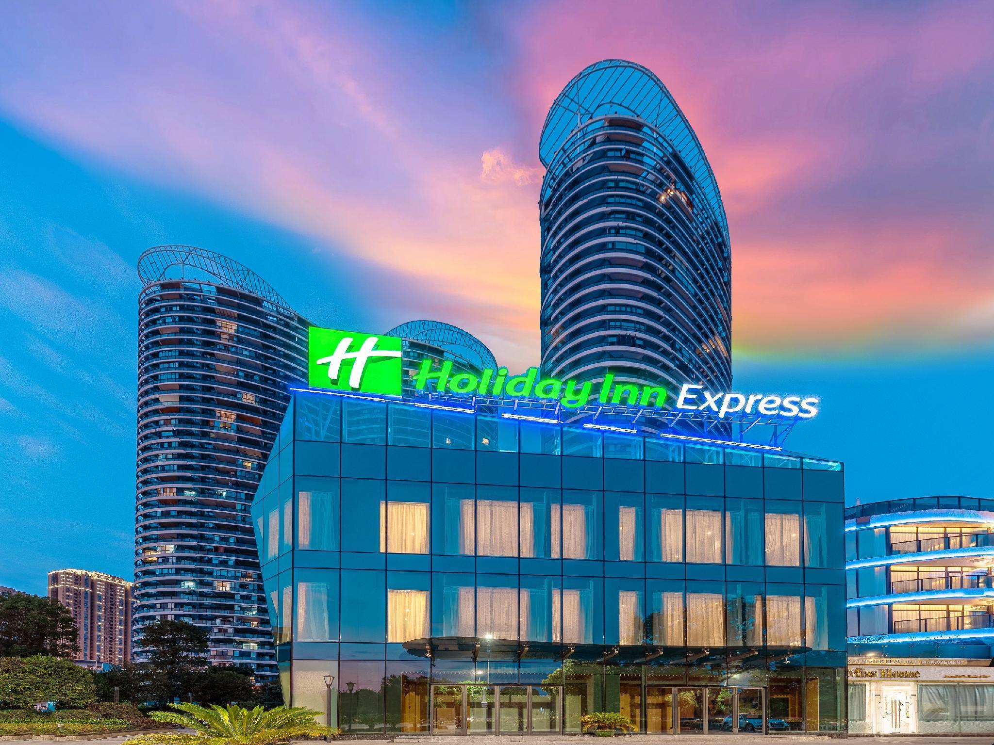 Holiday Inn Express Yichang Riverside By Ihg Exterior foto
